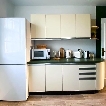 Appartement Familial Proche D'Un Site Historique ペリグー エクステリア 写真
