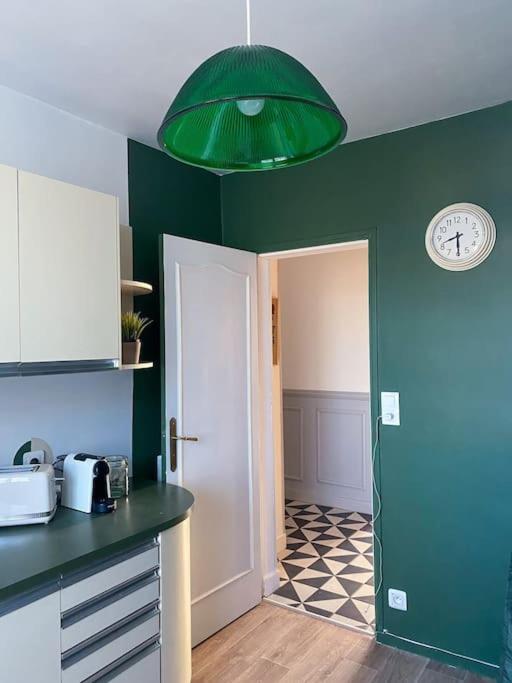 Appartement Familial Proche D'Un Site Historique ペリグー エクステリア 写真
